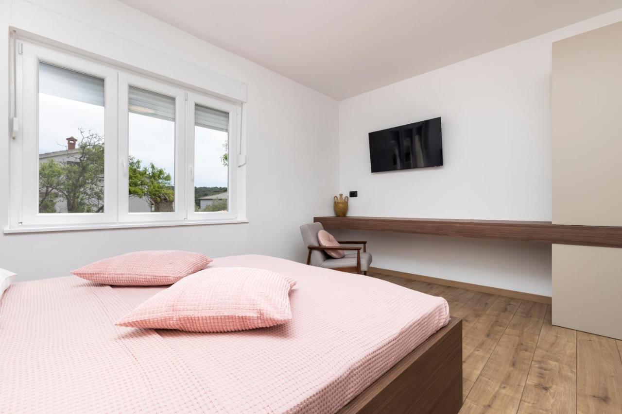 Boutique Apartment Mali Losinj Ngoại thất bức ảnh