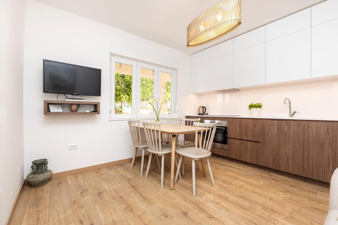 Boutique Apartment Mali Losinj Ngoại thất bức ảnh