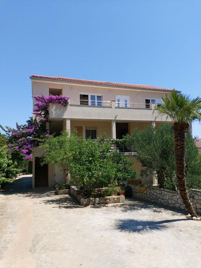 Boutique Apartment Mali Losinj Ngoại thất bức ảnh